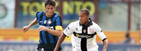 Immagine di Serie A: Parma-Inter, Milan-Livorno, Juve-Lazio (SKY, Mediaset Premium, Dahlia) - Scopri di più su Sport
